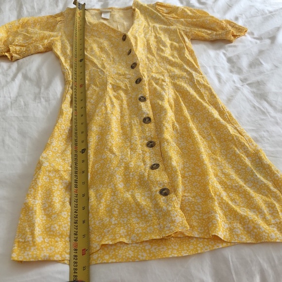 H&M yellow floral button up dress. Size XXS. - Picture 10 of 12